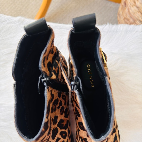 Cole haan women's Kimberly waterproof leopard print ankle booties. Size 9 - Picture 6 of 16